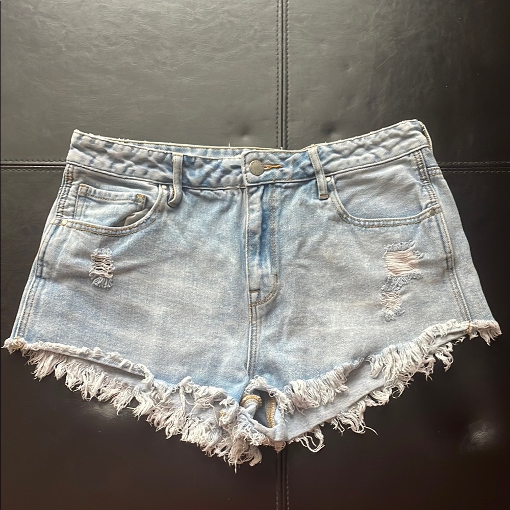 Bullhead Blue Jean Shorts Distressed Frayed Hem